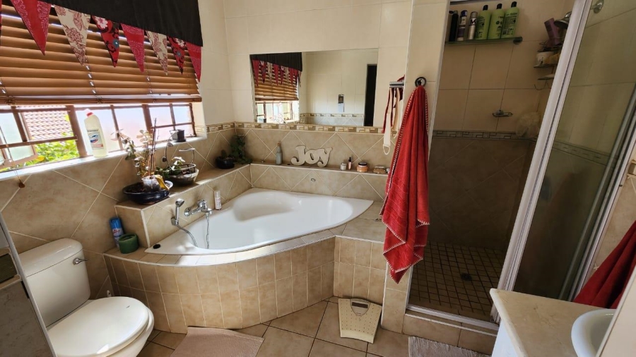 4 Bedroom Property for Sale in Rustenburg North West